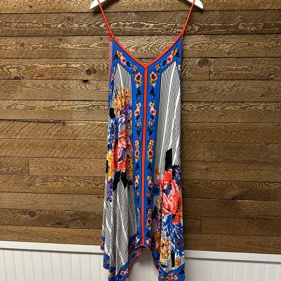 Flying Tomato Floral Stripe Handkerchief Hem Dress – Size Small - Picture 4 of 7